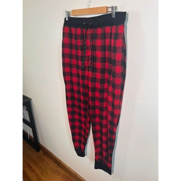 Men’s Fruit of the Loom Black & Red Checker Pajamas Pants - Picture 5 of 7